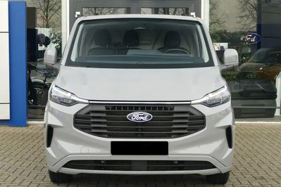 Ford Transit Custom 320 L2H1 Limited A8