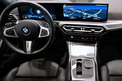 BMW Seria 3 318i M Sport aut