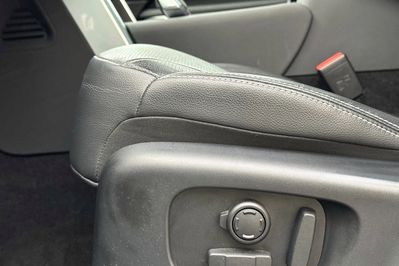 Land Rover Discovery V 2.0 P300 SE