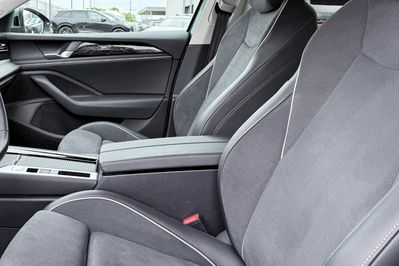 Volkswagen Passat Variant TDI EVO Elegance DSG