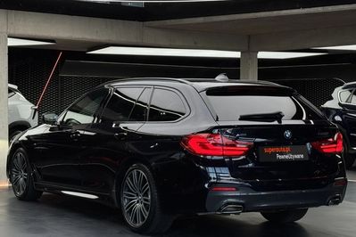 BMW Seria 5 530i xDrive M Sport sport