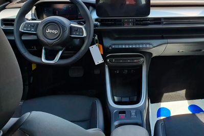 Jeep Avenger Altitude 1.2 e-Hybrid T3