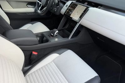 Land Rover Discovery Sport D200 Dynamic HSE