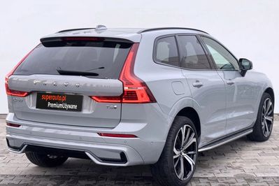 Volvo XC60 T6 Plug-In Hybrid AWD Ultra Dark aut