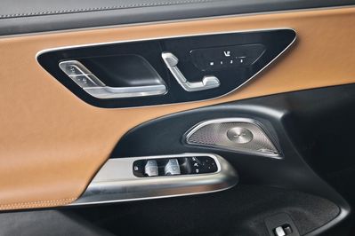 Mercedes Klasa E 220 d 4-Matic AMG Line