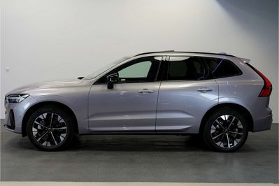 Volvo XC60 B5 AWD Ultra Dark