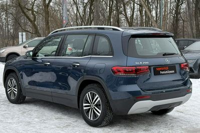 Mercedes GLB 200