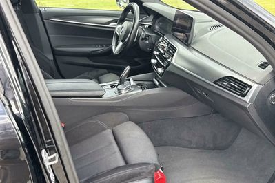 BMW Seria 5 520d xDrive M Sport