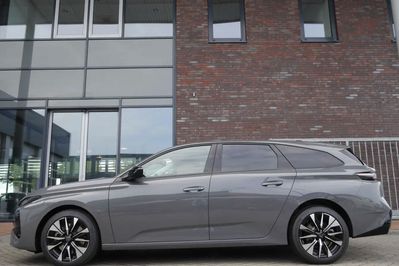 Peugeot 308 Allure S&S e-DCS6 1.2 mHEV