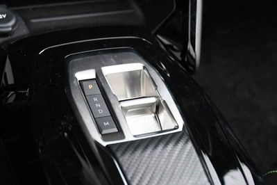 Peugeot 208 GT e-DCS6 1.2 mHEV