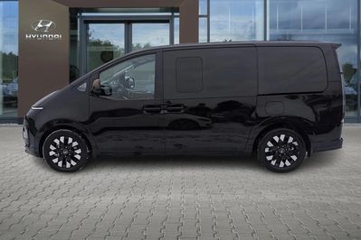 Hyundai Staria 1.6 T-GDI HEV Luxury aut