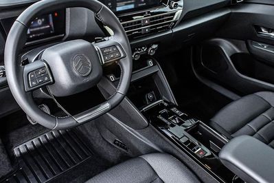 Citroen C4 Plus eDCT6 1.2 mHEV