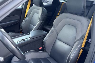 Volvo XC60 T8 AWD Plug-In Hybrid Polestar Engineered aut