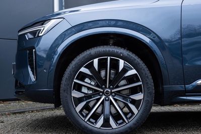 Volvo XC90 B5 AWD Ultra Bright 7os