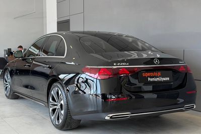 Mercedes Klasa E 220 d 4MATIC Exclusive