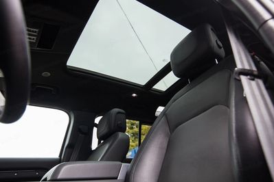 Land Rover Defender 130 3.0 D300 mHEV X-Dynamic HSE