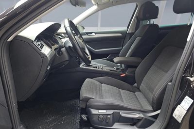Volkswagen Passat 2.0 TDI EVO Business DSG