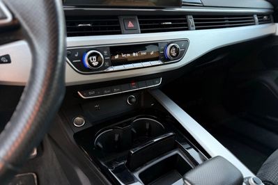 Audi A5 40 TFSI mHEV S Line S tronic