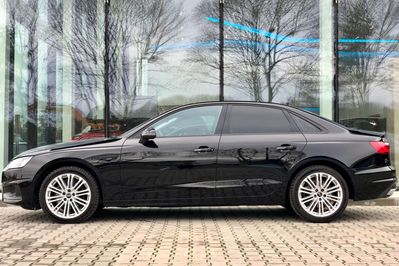 Audi A4 35 TFSI mHEV S tronic