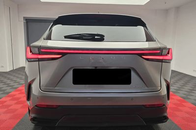 Lexus NX 350h Omotenashi 2.5 Hybrid AWD