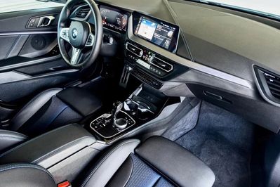 BMW Seria 2 Gran Coupe 220d M Sport