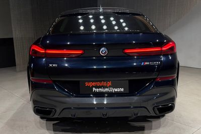 BMW X6 M50i