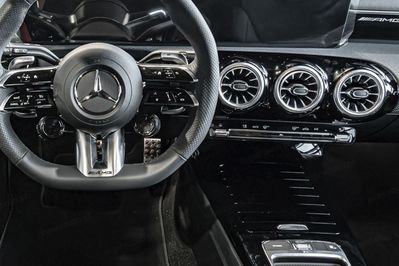 Mercedes Klasa A 35 AMG 4-Matic