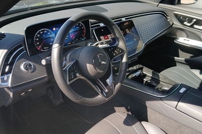 Mercedes Klasa E 200 4MATIC Avantgarde