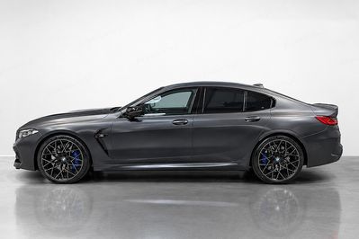 BMW Seria 8 M8