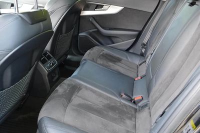 Audi A4 35 TFSI Advanced S tronic