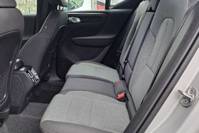 Volvo XC40 B3 Plus Dark