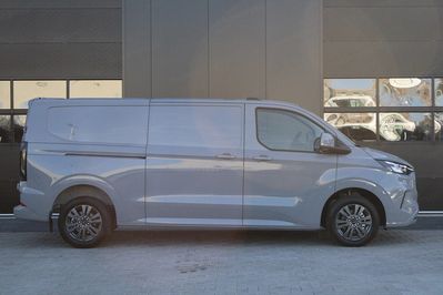 Ford Transit Custom 320 L2H1 Limited A8