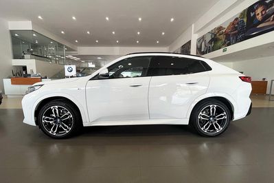 BMW iX2 eDrive20 M Sport
