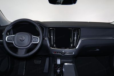 Volvo V60 B4 Core