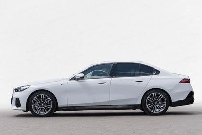 BMW Seria 5 520i M Sport aut