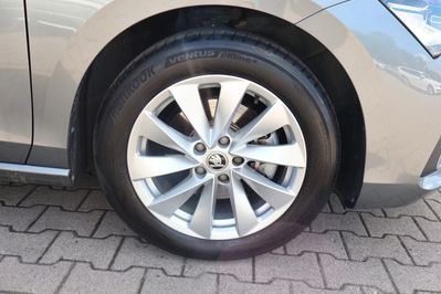 Skoda Superb Drive 1.5 TSI mHEV DSG