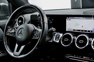 Mercedes GLB 180 d 8G-DCT