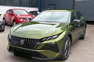 Peugeot 408 GT Exclusive S&S e-DCS6 1.2 PureTech mHEV