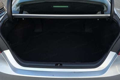 Toyota Camry 2.5 Hybrid Prestige