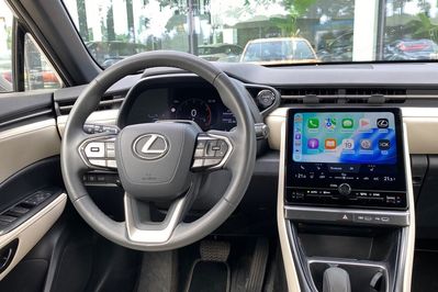 Lexus LBX Hybrid Elegant