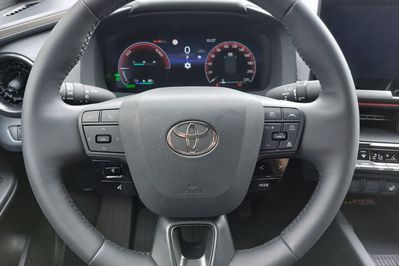Toyota C-HR Executive 2.0 Plug-in Hybrid Dynamic Force