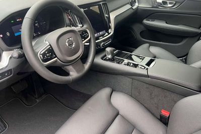 Volvo V60 T6 AWD Plug-In Hybrid Plus Dark