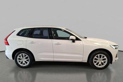 Volvo XC60 B4 B Momentum