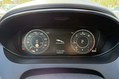 Jaguar E-Pace 2.0 i4D AWD R-Dynamic aut