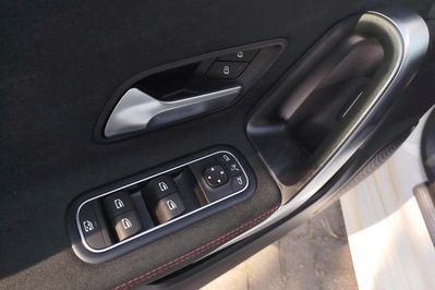 Mercedes CLA 200 AMG Line 7G-DCT