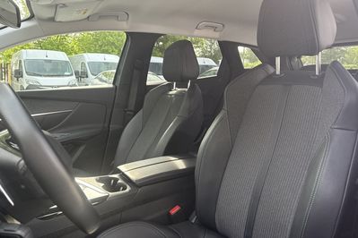 Peugeot 3008 Allure Pack 1.2 PureTech  S&S EAT8