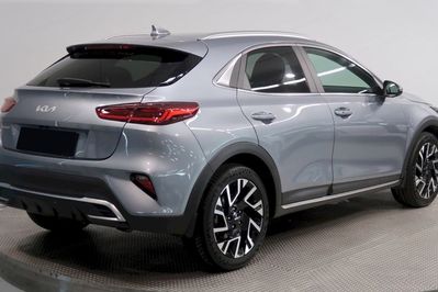 Kia XCeed 1.5 T-GDI Business Line DCT