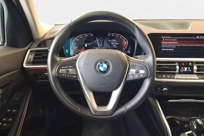 BMW Seria 3 Touring 318i