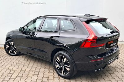 Volvo XC60 B5 B AWD Plus Dark
