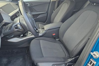 BMW Seria 1 118i Advantage